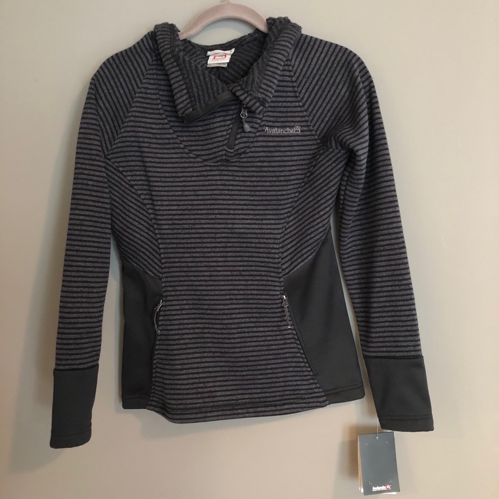 Avalanche women’s hoodie size Small, new without tags, tags recently fell off!